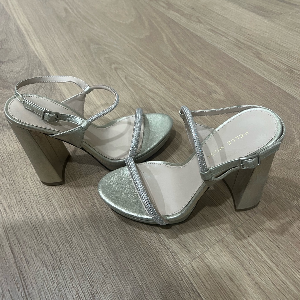 Brand New With Tags Pelle Moda Size 7m Gold Platform Heels